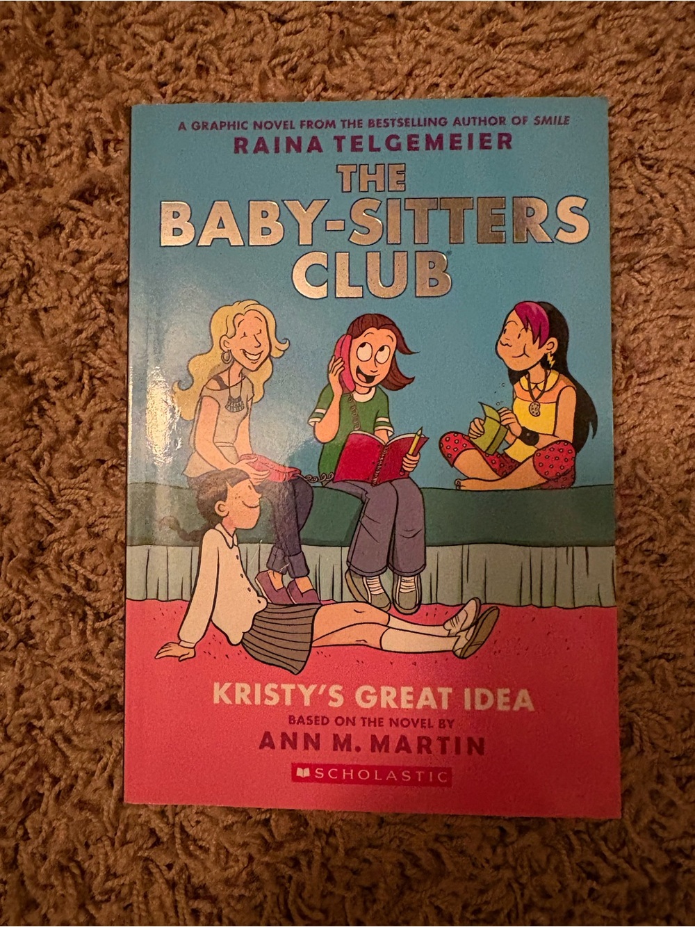 Scholastic The Baby-Sitters Club Graphic Novel – Blue & Pink Cover